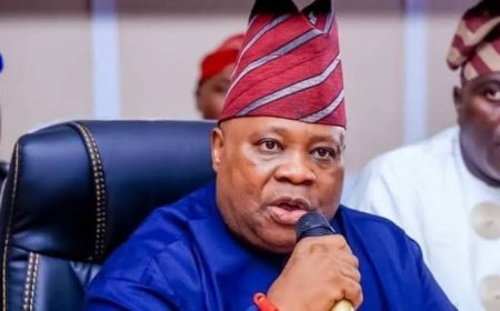 Osun Gov Ademola Adeleke Pardons Fowl, Eggsl Thief, Segun Olowookere, Sentenced to death by hanging In 2010.