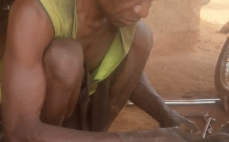 Meet Paul Emeka, The Blind Motorcycle Mechanic, Who Says He Never Liked Begging