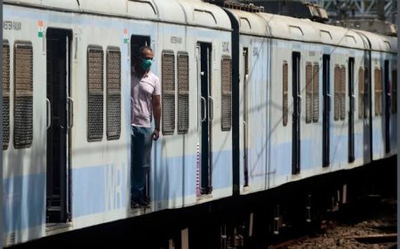 Train crushes 11 passengers who tried to jump out to death in India