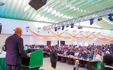 A'Ibom: Umo Eno tasks EXCO members on teamwork