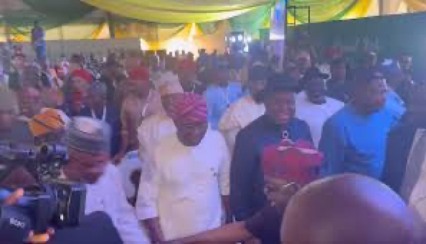 Tinubu Snubs Gov Sanwo-Olu At Inauguration Of Lagos-Calabar Coastal Highway