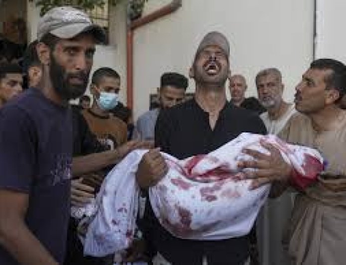 59 Palestinians in Gaza are killed by Israeli airstrikes or shot dead while seeking aid