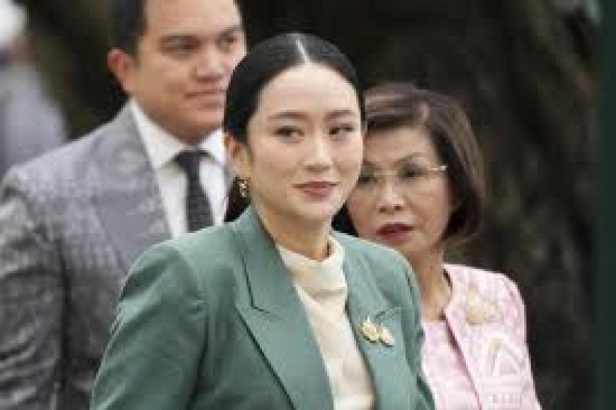 Court suspends Thailand's prime minister to investigate a leaked phone call
