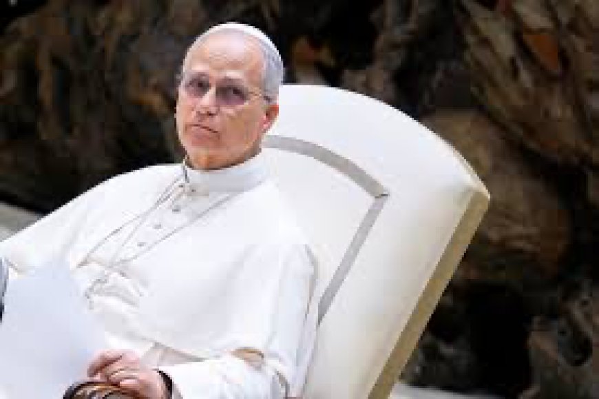 Pope highlights virtue of listening while accepting award from US Augustinians