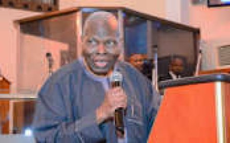 Foremost Nigerian Broadcaster And Diplomat, Kolade dies @ 93