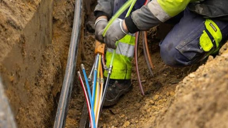 FG Begins Roll Out Of 90,000 :Kilo- fibre Optic Network For Reliable Internet Network