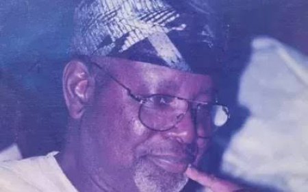Jonathan Mourns Former Chief of Staff, Abdullahi Mohammed