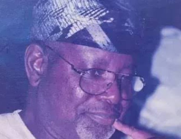 Jonathan Mourns Former Chief of Staff, Abdullahi Mohammed