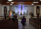 Roman Catholic Churches See a Surge of New Converts