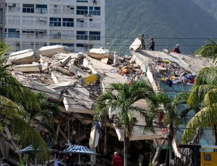 Death Toll Reaches 1,400 In Venezuela Earthquake
