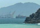 Iran Shuts Strait of Hormuz Amid Fresh Hostilities With US