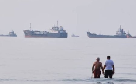 UN Urges Evacuation Of 6,000 Sailors Stranded In Hormuz Strait