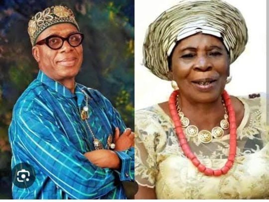 Jonathan Condoles with Amaechi over Mother's Passing