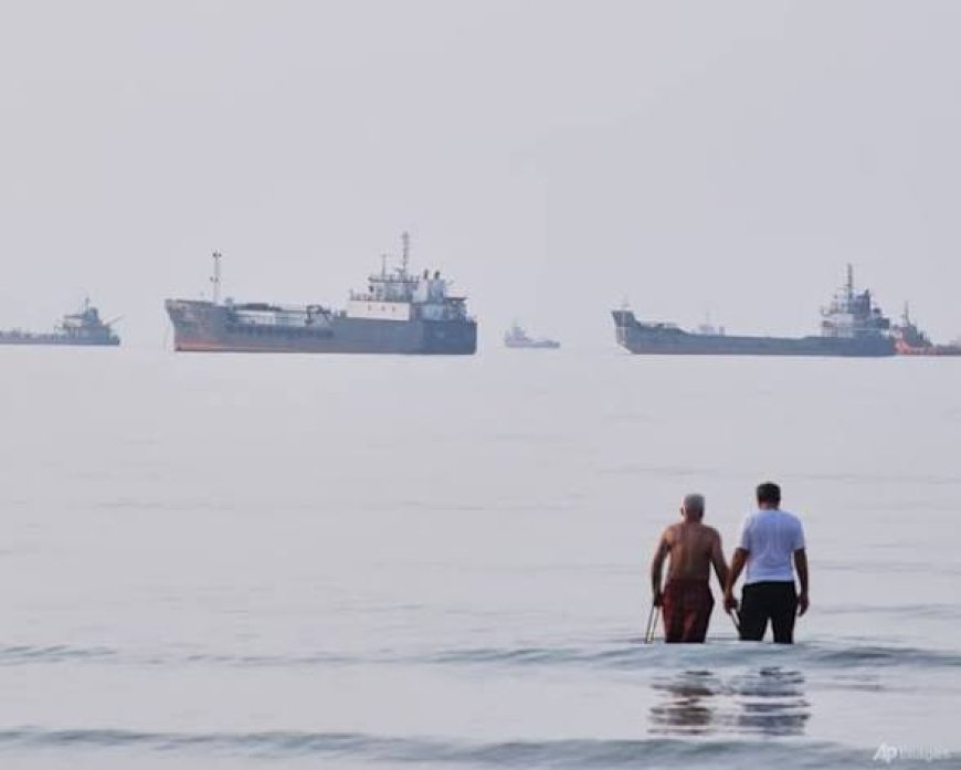 UN Urges Evacuation Of 6,000 Sailors Stranded In Hormuz Strait