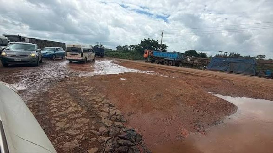 Benin-Asaba Road: FG Unhappy Over Poor Quality Of Work, Appeals To BAECC For Contract Termination