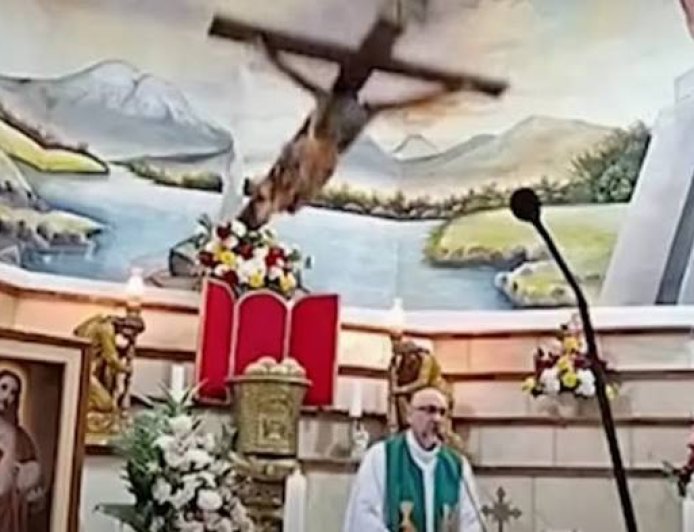 Tragedy As Falling Crucifix Crushes Catholic Priest During Live Mass In Ecuador